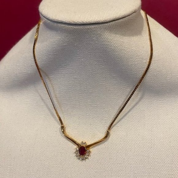 ❤️❤️ VTG 14K Gold Filled Red Rhinestone Pendant Necklace - Picture 7 of 8